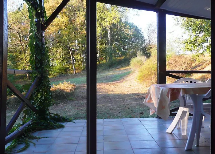 Domaine La Chatiere Mit Jacuzzi By Interhome *